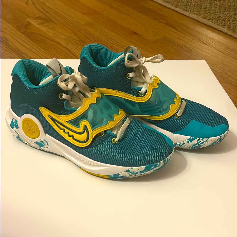 Nike Teal and Yellow Sneakers KD Trey 5 X Kyrie